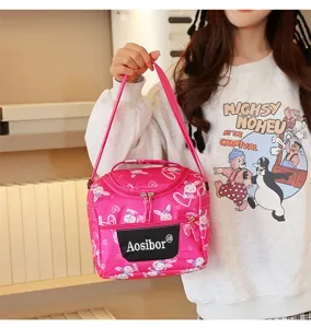 Cute pink student lunch insulation bag with lovely rabbit print, portable and stylish.