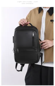 Vista dettagliata dello zaino uomo business in pelle PU con porta di ricarica USB e tasche.