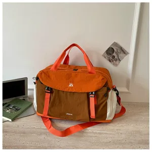 Borsa Palestra Espandibile Viaggio Leggera Impermeabile Sportiva Borsone Vista Dettaglio