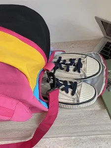 Kleurrijke sporttas met apart schoenenvak, grote fitnessreistas voor reizen en dagelijks gebruik.