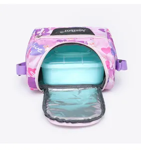 Joli sac dejeuner isotherme rose et violet avec motif de lapin et boite repas incluse.