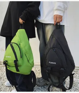 Casual driehoek rugzak voor studenten, grote capaciteit outdoor sport crossbody tas dagelijks.