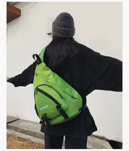 Groene sling rugzak casual outdoor sport driehoek tas enkele schouder crossbody
