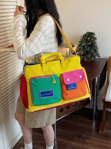 Kleurrijke grote reistas met meerdere vakken canvas weekendtas praktische schoudertas