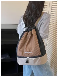 Karierter Kordelzug Rucksack mit unterem Fach für Fitness, Yoga und Sportaktivitäten.