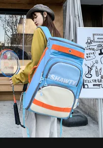 Vue détaillée du sac à dos de sport multifonctionnel bicolore pour extérieur et école.