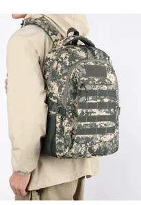 Detailansicht des digitalen Tarn-Taktikrucksacks, großer Outdoor-Wanderrucksack für Reisen.