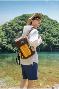 Λεπτομερης εικονα σακιδιου πλατης outdoor, ιδανικο για πεζοπορια, ταξιδια και αθληματα.