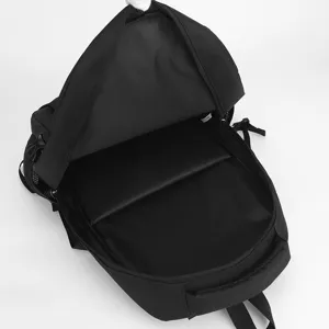 Schwarzer multifunktionaler Rucksack mit großem Fassungsvermögen für Outdoor und Schule.