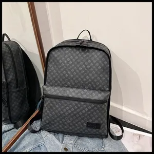 Mochila clasica con patron de monograma mochila casual de viaje para hombres y mujeres