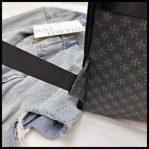 Mochila elegante con patron de lujo detalle correa gran capacidad viaje bolsa casual diaria