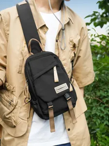 Große Kapazität Nylon Farbblock Sling Brusttasche Outdoor Lässig Umhängetasche Für Herren Damen Unisex Mehrere Taschen Rucksack