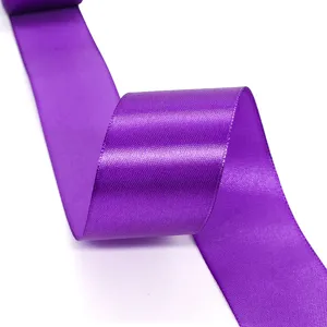 Violettes Satinband 4 cm breit für Geschenkverpackung, Backen sowie schöne Partydekoration.