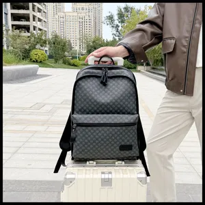 Elegante mochila de viaje con monograma para hombres y mujeres gran capacidad bolso de negocios