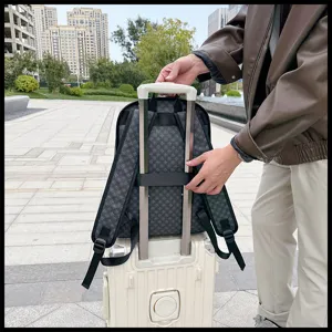 Mochila de viaje con monograma clásico y correa de maleta, gran bolsa de ordenador de negocios.