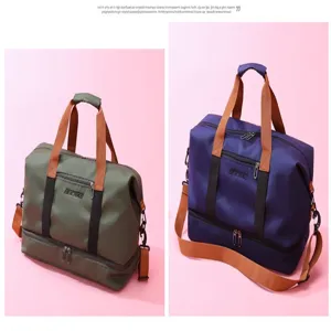 Grand sac de voyage de sport avec séparation humide et sèche pour le fitness et courts.
