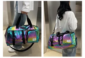Große holografische Reisetasche mit Schuhfach und Nass-Trocken-Trennung für Sport.