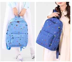 Mochila escolar de lona con estampado de flores estilo coreano, diseño de fresas lindas.