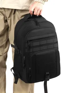 Zwarte tactische rugzak met grote capaciteit voor outdoor reizen schooltas en sporttas.