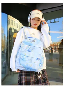 Stijlvolle casual rugzak met tie-dye patroon en grote capaciteit voor dagelijks gebruik.