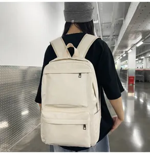 Wasserdichter PU Leder Rucksack fuer Damen und Herren, grosse Kapazitaet stylische Reisetasche.