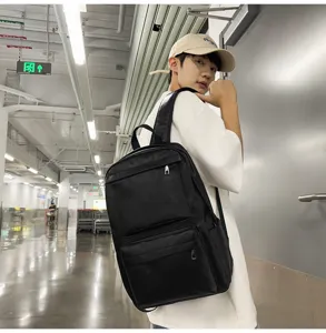 Schwarzer PU Leder Freizeit Rucksack für Herren Damen, große Kapazität Reise Pendler Tasche.