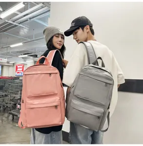 Stilvoller PU-Leder Rucksack mit grossem Kapazitat fur Damen und Herren Reise wasserdichte Tasche.