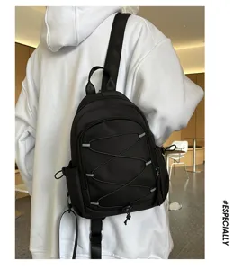 Nylon Crossover-Brustrucksack mit Kordel-Design, vielseitiger Freizeittagesrucksack.