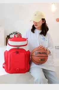Multifunctionele basketbalrugzak, grote sportreistas voor heren en dames, detailweergave.