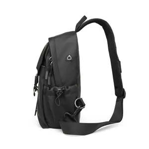 Borsa a tracolla nera da uomo leggera impermeabile zaino petto ciclismo casual giorno