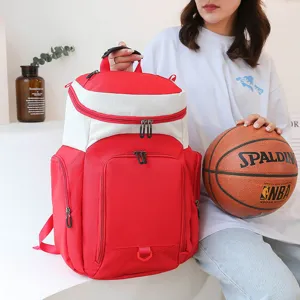 Multifunctionele grote sportrugzak voor basketbal en reizen in de open lucht handig.
