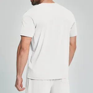 Heren sport t-shirt met korte mouwen in lichtgrijs, achteraanzicht fitnesskleding