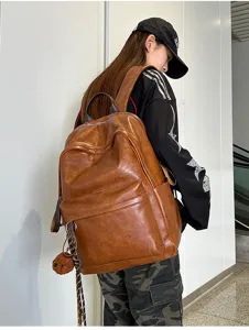 Retro PU Leder Rucksack fur Damen und Herren, stylische Schultasche fur Alltag und Arbeit.