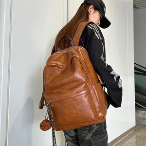 Vintage PU Leder Rucksack für Damen und Herren, lässige Schultasche, stylischer City-Daypack.