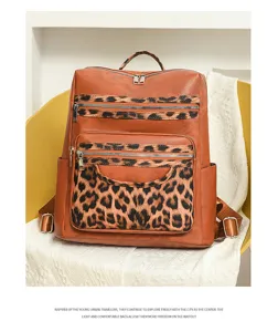Detailansicht des retrobraunen PU-Leder-Damenrucksacks mit stylischen Leopardenmuster.