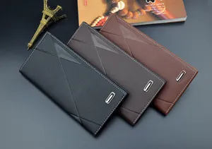Portefeuille long homme en cuir PU noir et marron avec texture géométrique gaufrée.