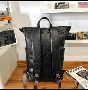 Stijlvolle zwarte PU lederen roll top rugzak grote capaciteit casual laptop schooltas