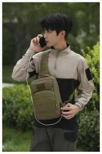 Herren Taktische Sling Tasche Outdoor Umhängetasche Brusttasche mit USB Ladeanschluss
