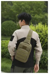 Taktische Brusttasche für Herren, multifunktionale Outdoor Umhängetasche, Sling Bag.