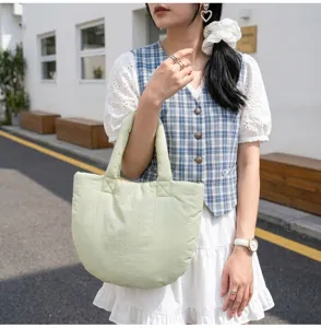Borsa shopper imbottita minimalista, borsa a mano in cotone morbido, stile casual.