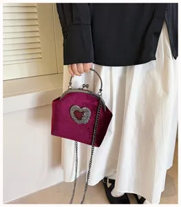 Elegante Vintage Samt Handtasche für Damen Barock Stil Kette Shell Abendtasche Tasche.