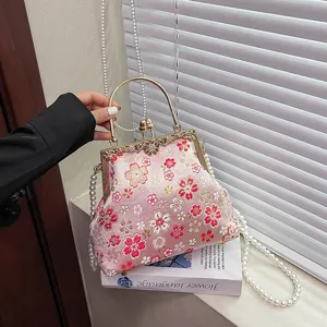Retro Geborduurd Bloemen Schelp Avondtas Vrouwen Elegante Parel Ketting Crossbody Tas Vintage Chique Stof Handtas