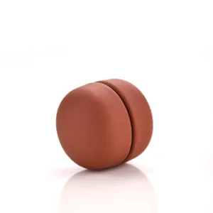Bruine magnetische kledingknop sjaalclip, sterk magneet anti-inzinking kraagklem.