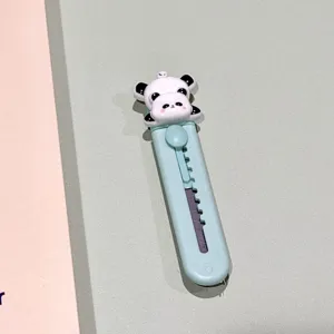 Cute panda resin mini utility knife, portable box cutter for students and express delivery.