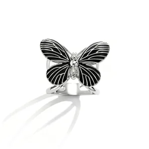 Anello fibbia foulard farfalla argento nero elegante clip sciarpa accessorio moda chic.