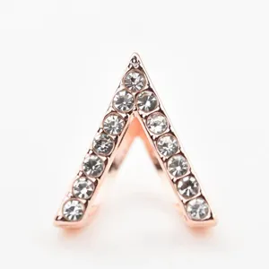 Fibbia per sciarpa in strass a forma di V, elegante anello geometrico per scialle.