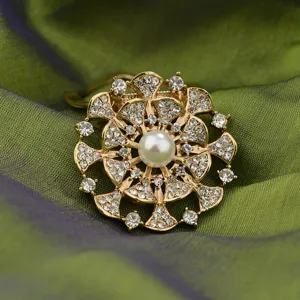 Elegant rhinestone pearl alloy brooch scarf clip featuring sparkling crystals and central faux pearl.
