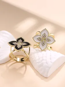 Chic four-leaf clover silk scarf buckle rhinestone gold metal brooch ring clip accessory.