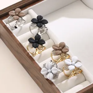 Moda Donna Doppia Strato Fiore Sciarpa Fibbia Elegante Strass Lega Sciialle Clip Sciarpa Anello Gioielli Regalo