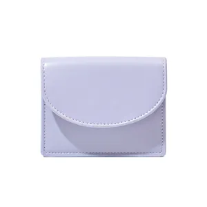 Minimalistische einfarbige kleine Lederbrieftasche fur Damen, kompaktes Kartenetui.